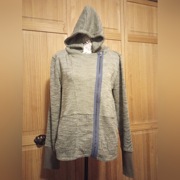 Matilda Jane Olive Zip Up with Navy Trim - Picture 2 of 11